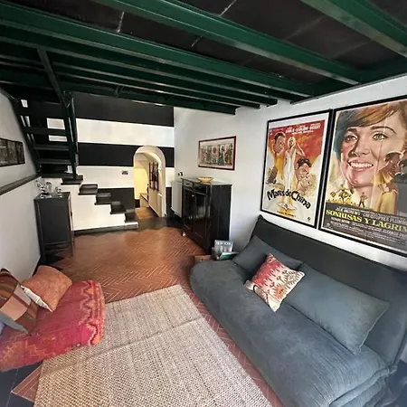 Pesto&focaccia アパート *